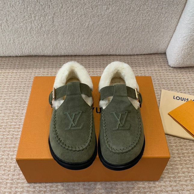 COLORADO COMFORT MARY JANE IN ARMY GREEN SUEDE AND SHEARLING LINING