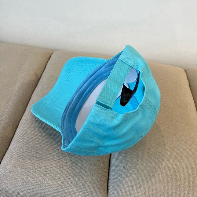 BASEBALL HAT IN BRIGHT CYAN COTTON 672892