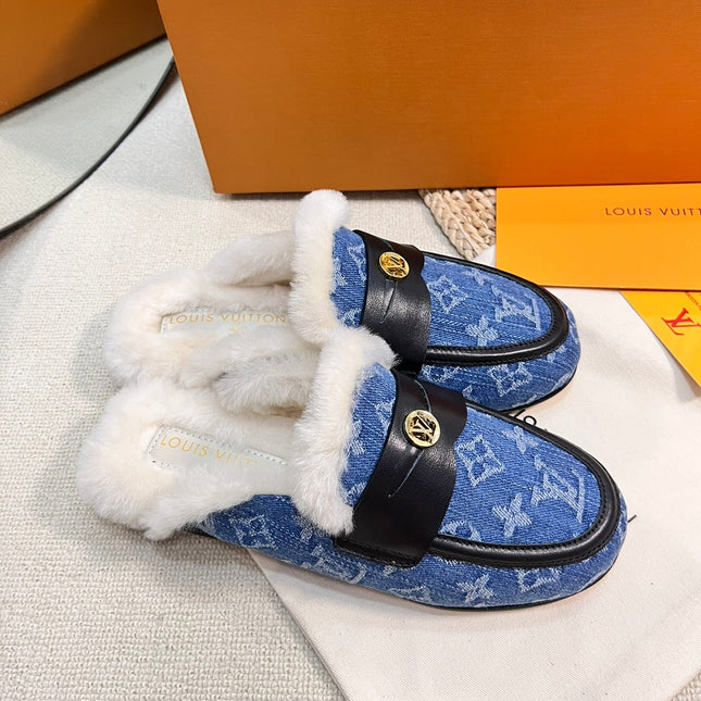 FLAT MULE IN COBALT BLUE MONOGRAM DENIM AND SHEARLING LINING