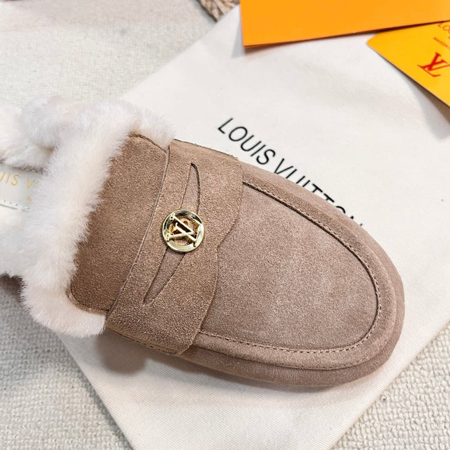 LV COSY FLAT COMFORT CLOG IN MEDIUM BROWN SUEDE AND SHEARLING LINING