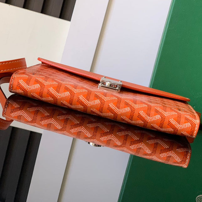 CHYPRE WALLET-POUCH 21 IN ORANGE GOYARDINE CANVAS AND CALFSKIN
