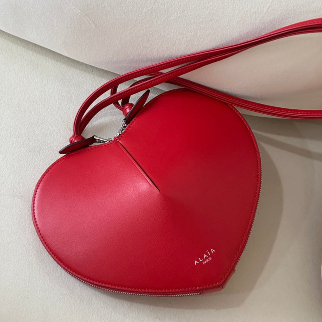 LE COEUR BAG 21 IN CRIMSON RED CALFSKIN
