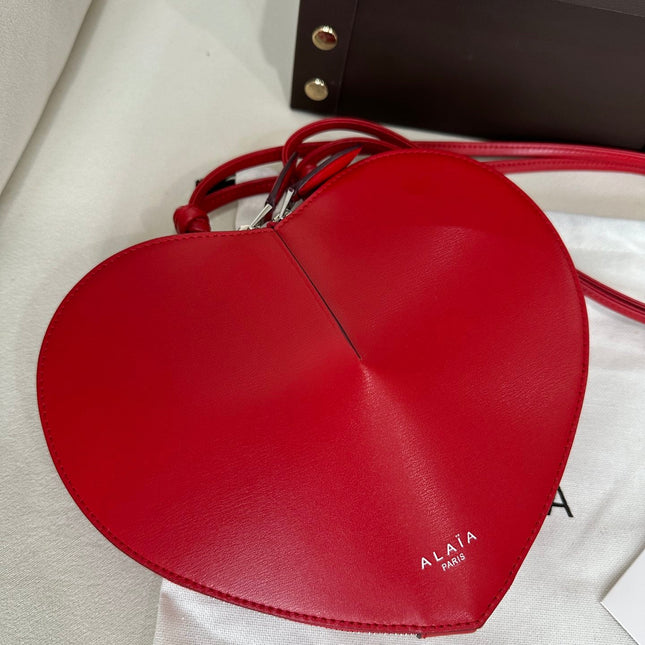 LE COEUR BAG 21 IN CRIMSON RED CALFSKIN