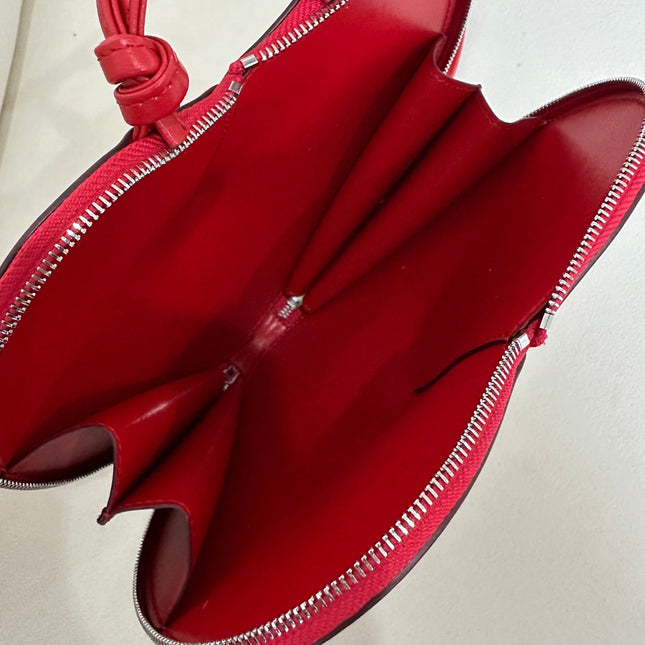 LE COEUR BAG 21 IN CRIMSON RED CALFSKIN