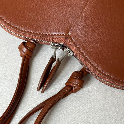 LE COEUR BAG 21 IN UMBER BROWN CALFSKIN