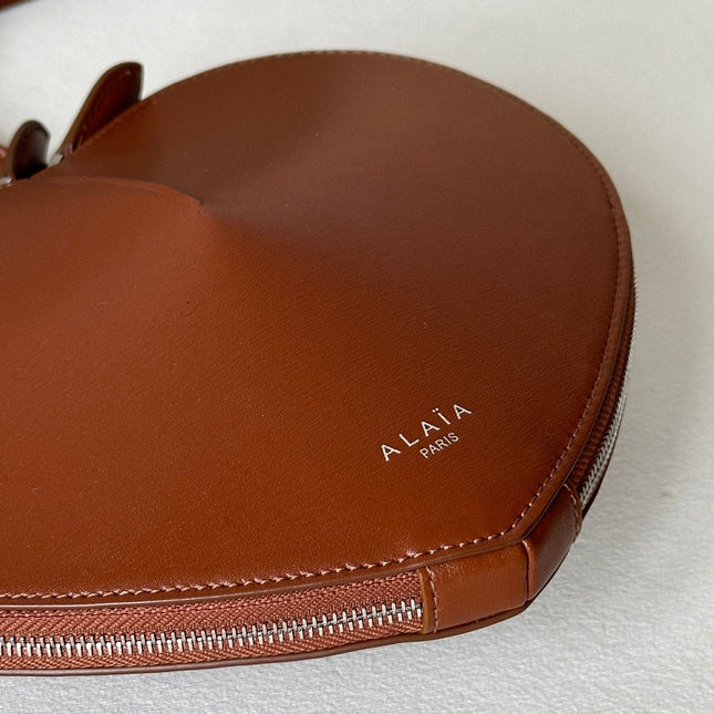 LE COEUR BAG 21 IN UMBER BROWN CALFSKIN