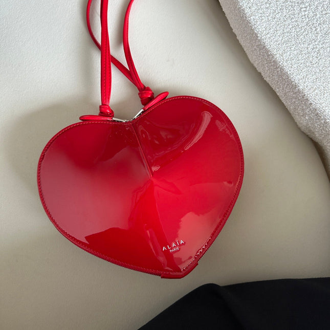 LE COEUR BAG 21 IN SCARLET RED PATENT CALFSKIN