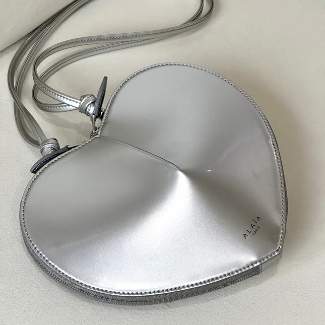 LE COEUR BAG 21 IN SILVER SHINY CALFSKIN
