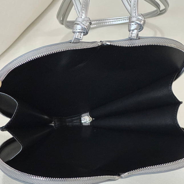 LE COEUR BAG 21 IN SILVER SHINY CALFSKIN
