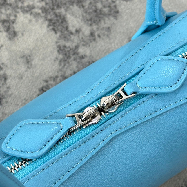 LE TECKEL SMALL BAG 27 IN SKY BLUE GOATSKIN