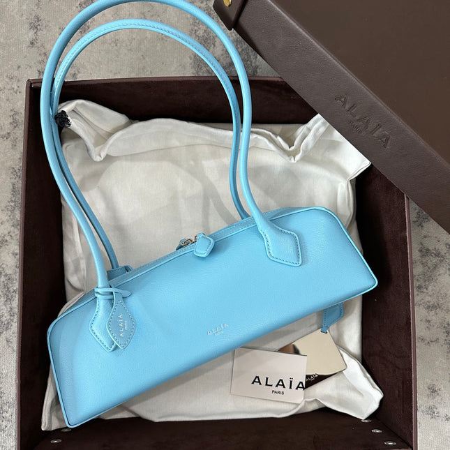 LE TECKEL MEDIUM BAG 32 IN SKY BLUE GOATSKIN