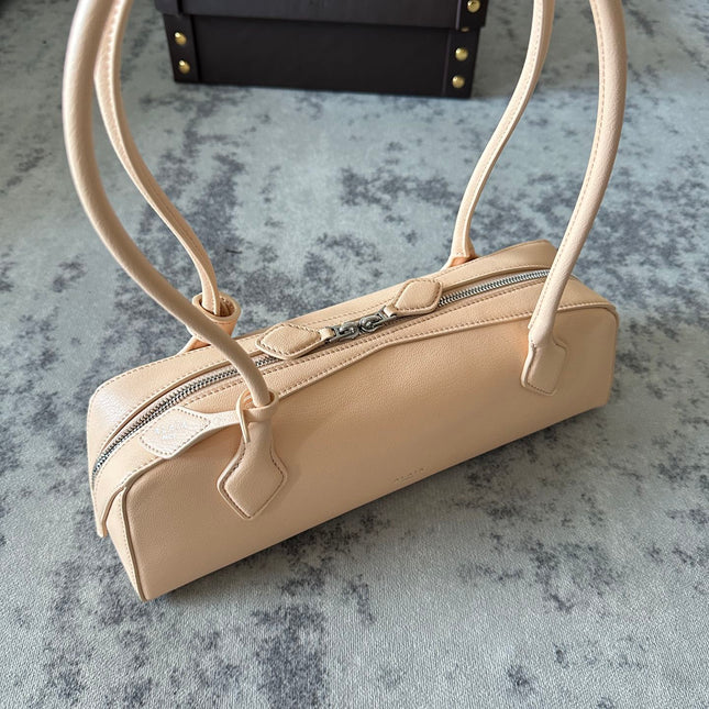 LE TECKEL MEDIUM BAG 32 IN BISQUE GOATSKIN