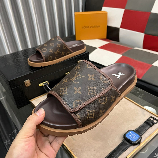 WATERFRONT MULE IN CHOCOLATE BROWN MONOGRAM RUBBER