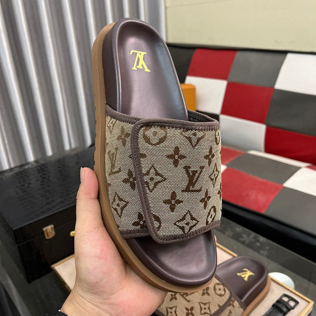 MIAMI MULE IN PEANUT BROWN MONOGRAM JACQUARD
