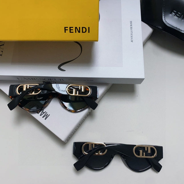 FF DIAMONDS CAT-EYE FRAME SUNGLASSES 557149 IN ACETATE