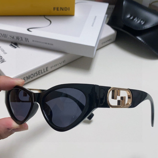 FF DIAMONDS CAT-EYE FRAME SUNGLASSES 557149 IN ACETATE