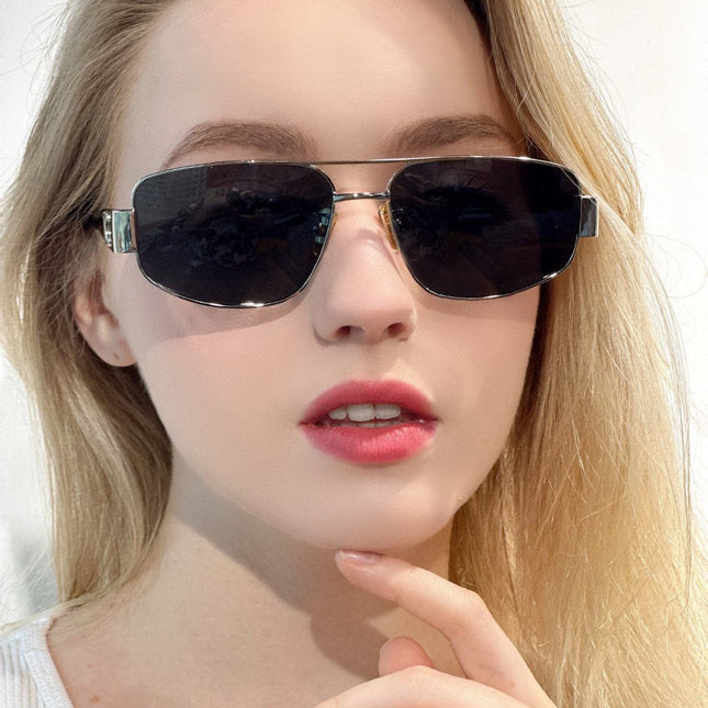 TRIOMPHE SUNGLASS 512999 IN SILVER METAL BLACK LENSES