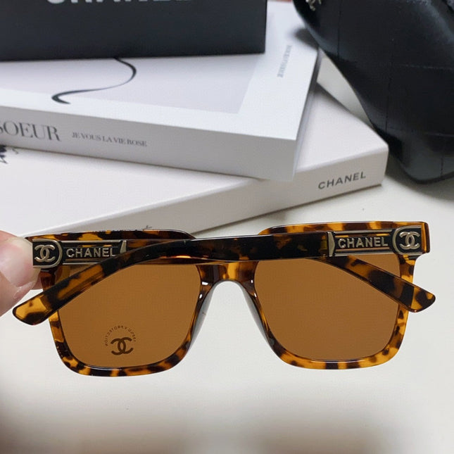 SQUARE SUNGLASSES 632879 IN HAVANA ACETATE