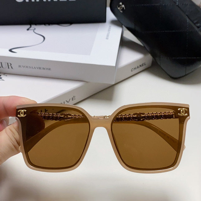 SQUARE SUNGLASSES 632884 IN BEIGE CLEAR ACETATE