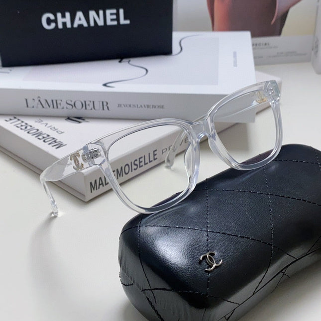 SQUARE SUNGLASSES 632887 IN CLEAR ACETATE