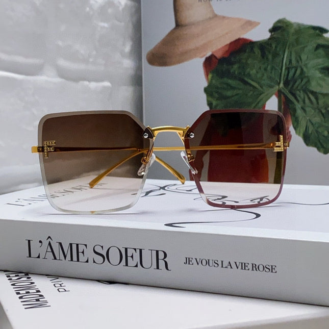 FIRST CRYSTAL SQUARE FRAME SUNGLASSES FE4082US IN METAL