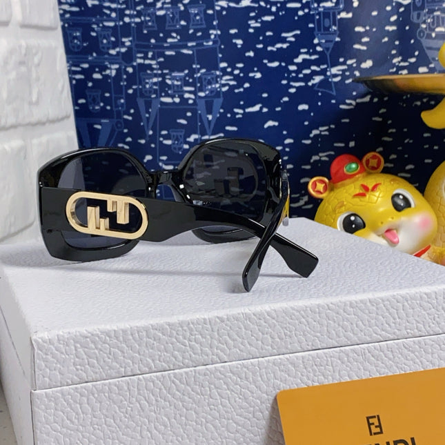 OVERSIZES FF DIAMONDS SQUARE SUNGLASSES 563315 IN ACETATE
