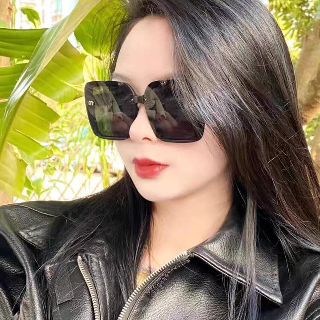 RUNWAY SQUARE SUNGLASSES 563199 IN ACETATE