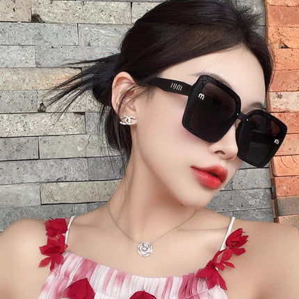 RUNWAY SQUARE SUNGLASSES 563199 IN ACETATE
