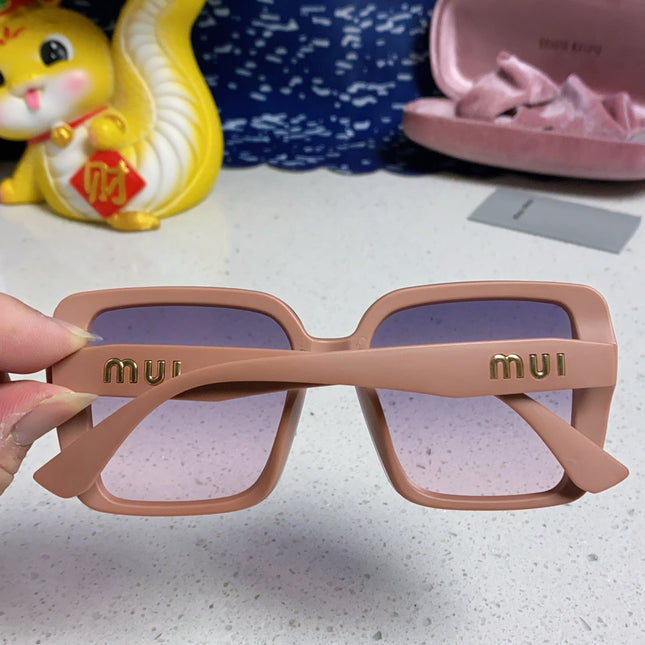 RUNWAY SQUARE SUNGLASSES 563198 IN TAN ROSE ACETATE