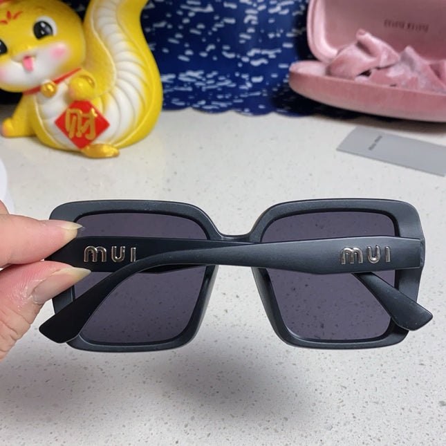 RUNWAY SQUARE SUNGLASSES 563199 IN ACETATE