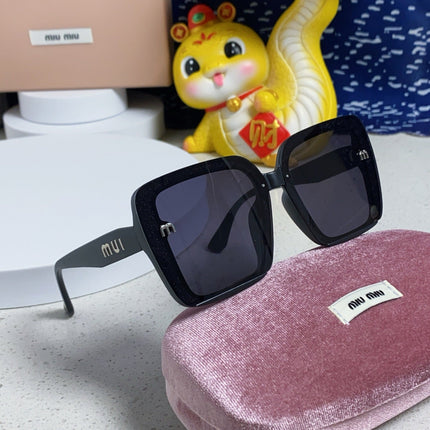 RUNWAY SQUARE SUNGLASSES 563199 IN ACETATE