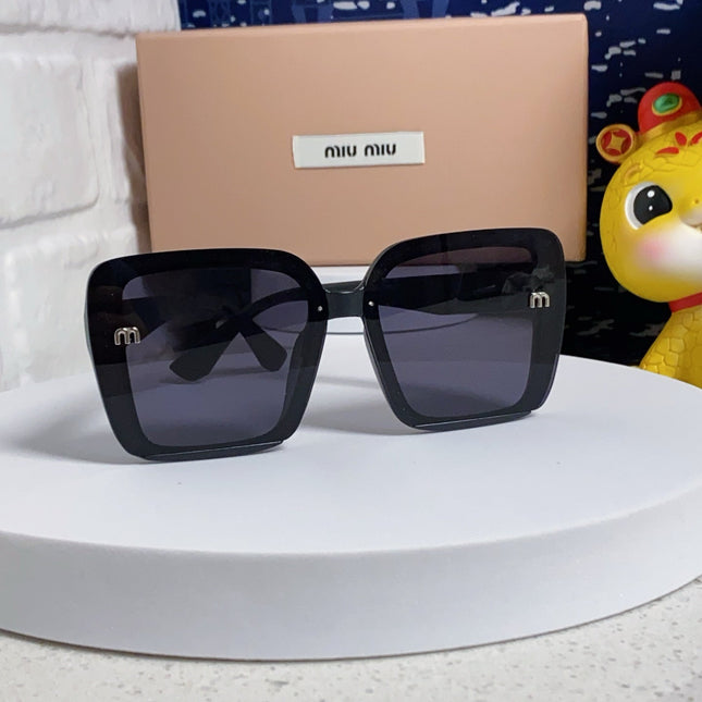 RUNWAY SQUARE SUNGLASSES 563199 IN ACETATE