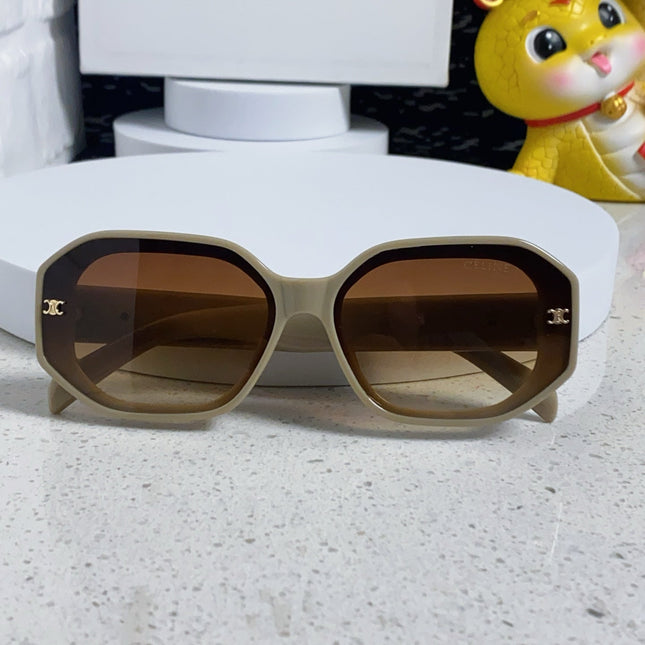 TRIOMPHE SQUARE SUNGLASS 566741 IN IVORY ACETATE
