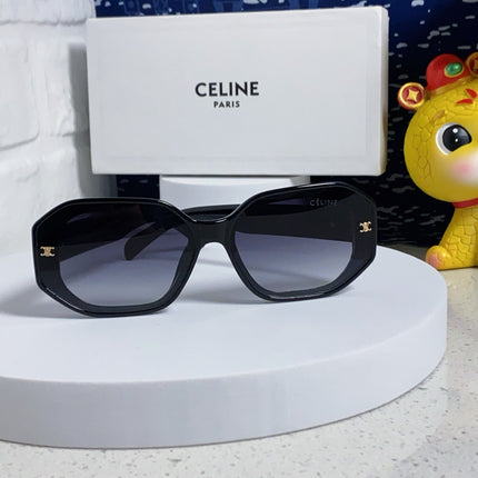 TRIOMPHE SQUARE SUNGLASS  566743 IN BLACK ACETATE GRADIENT SMOKE LENSES