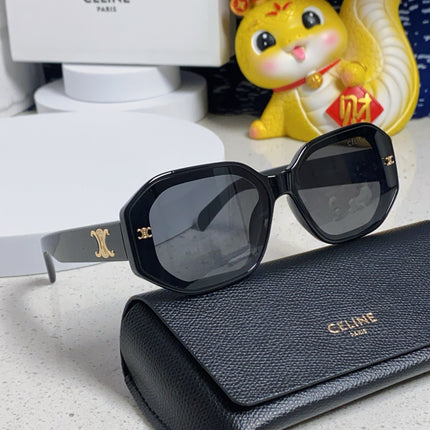 TRIOMPHE SQUARE SUNGLASS 566744 IN BLACK ACETATE