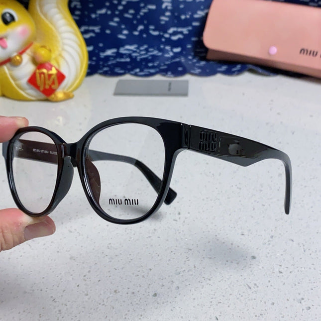 RUNWAY SUNGLASSES 567509 IN BLACK ACETATE BLACK LOGO