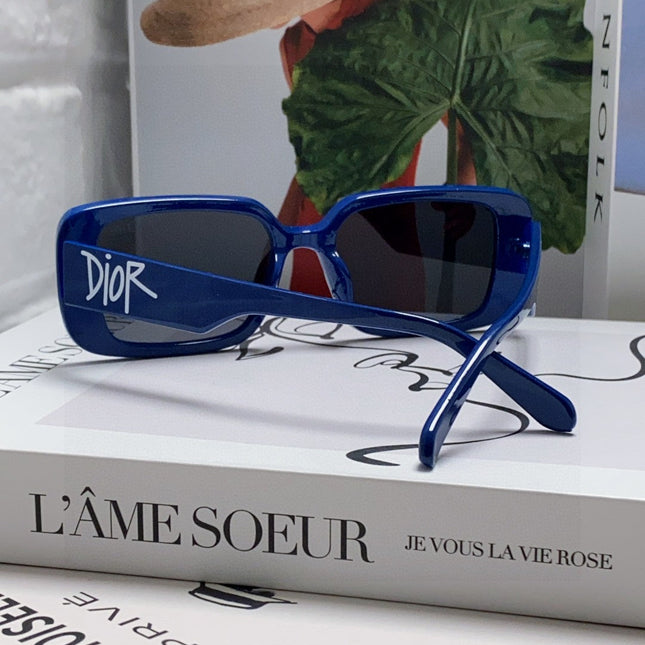 MONTAIGNE SUNGLASS 571595 IN BLUE ACETATE TEXT LOGO