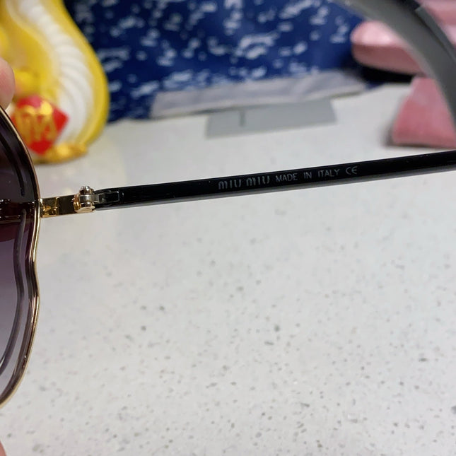 RUNWAY SUNGLASSES 571639 IN GOLD METAL GREY SMOKE LENSES