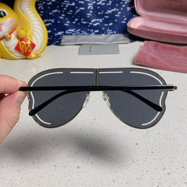 RUNWAY SUNGLASSES 571640 IN BLACK METAL BLACK LENSES
