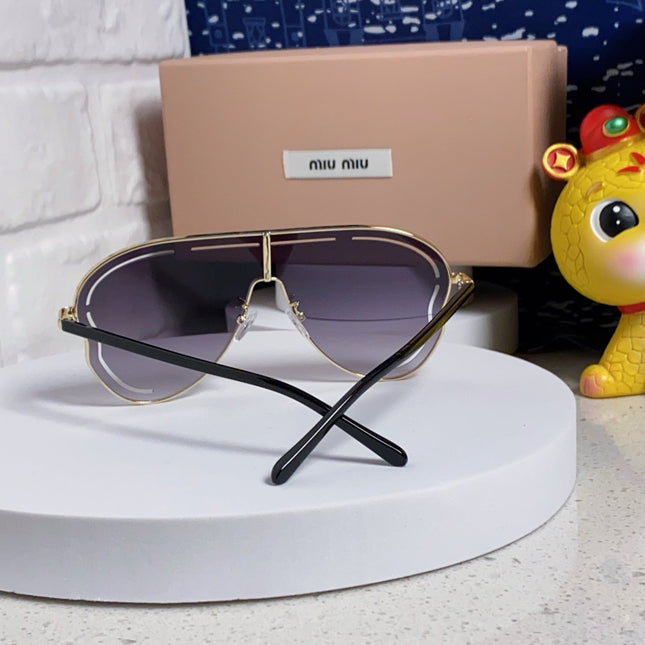 RUNWAY SUNGLASSES 571639 IN GOLD METAL GREY SMOKE LENSES