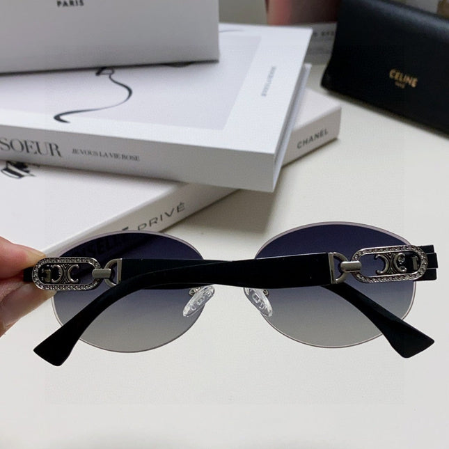 TRIOMPHE SUNGLASSES 573247 IN METAL GRADIENT SMOKE LENSES