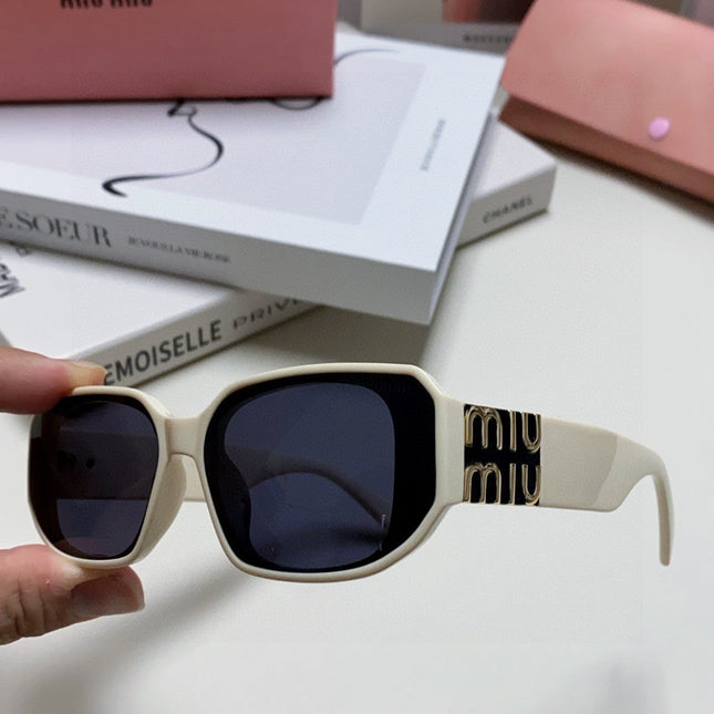 GLIMPSE SUNGLASSES 576819 IN WHITE ACETATE
