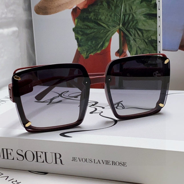 RUNWAY SQUARE SUNGLASSES 576823 IN ACETATE