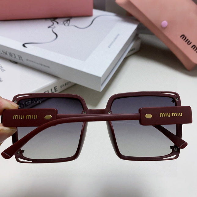 RUNWAY SQUARE SUNGLASSES 576823 IN ACETATE