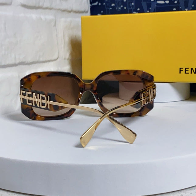OVERSIZES FF DIAMONDS SQUARE SUNGLASSES 551639 IN ACETATE