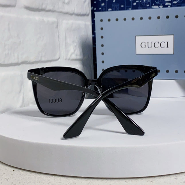 SQUARE FRAME SUNGLASSES 575854 IN BLACK ACETATE