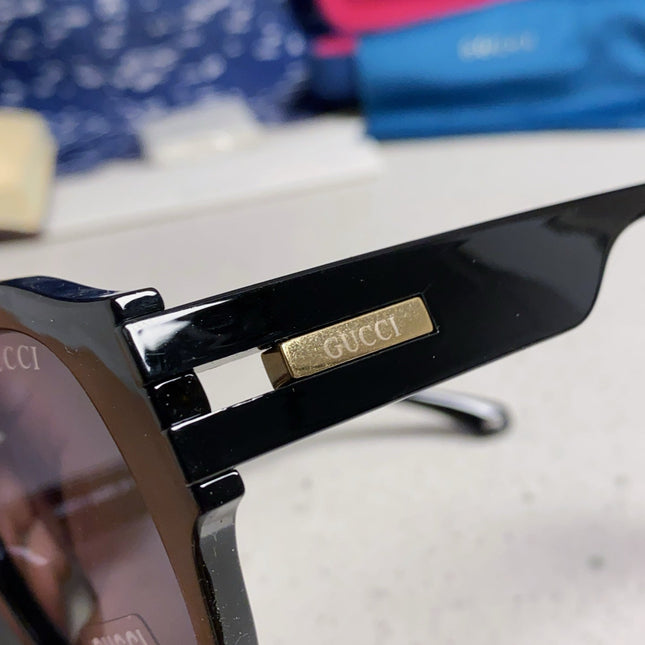 AVIATOR FRAME SUNGLASSES 575853 IN BLACK ACETATE