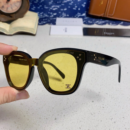 SQUARE SUNGLASS 575840 IN BLACK ACETATE GREEN LENSES