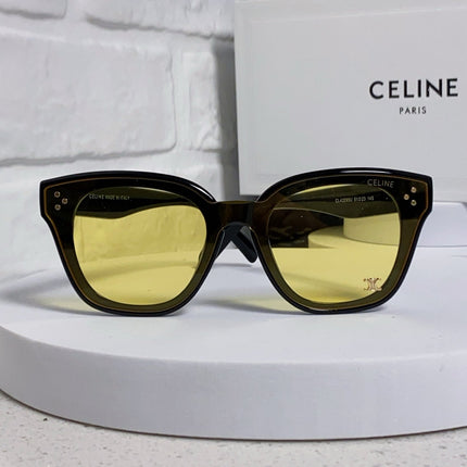 SQUARE SUNGLASS 575840 IN BLACK ACETATE GREEN LENSES
