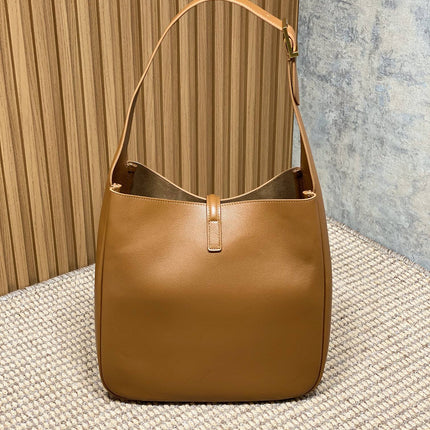 LE 5 À 7 LARGE SUPPLE BAG 31 IN TORTILLA BROWN CALFSKIN